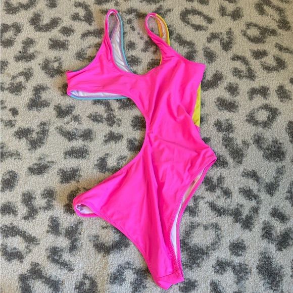 Neon Colorblock Cutout One Piece Swimsuit - Picture 6 of 6